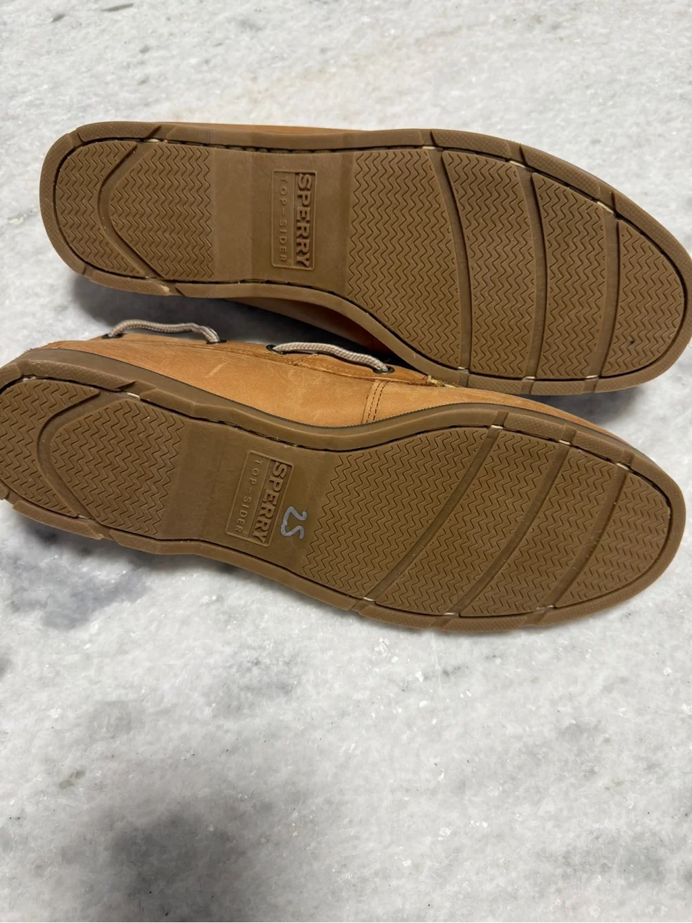 Sperry Tan Leather Two-Eye Boat Men Shoes size 10.5